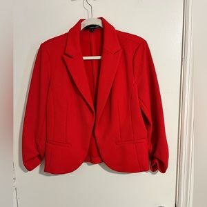 Amanda & Chelsea red textured blazer